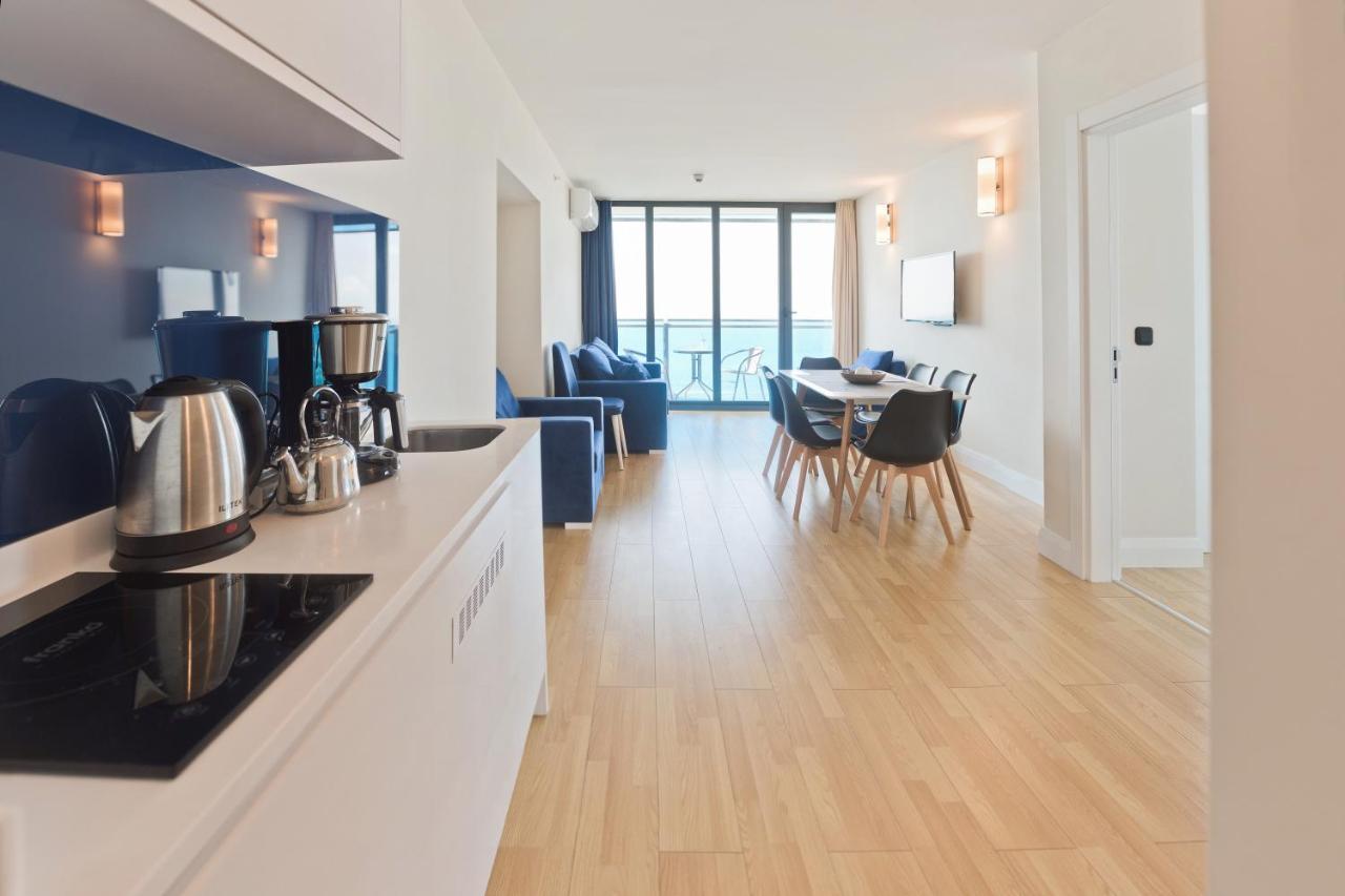 Orbi City Aparthotel Батуми Екстериор снимка
