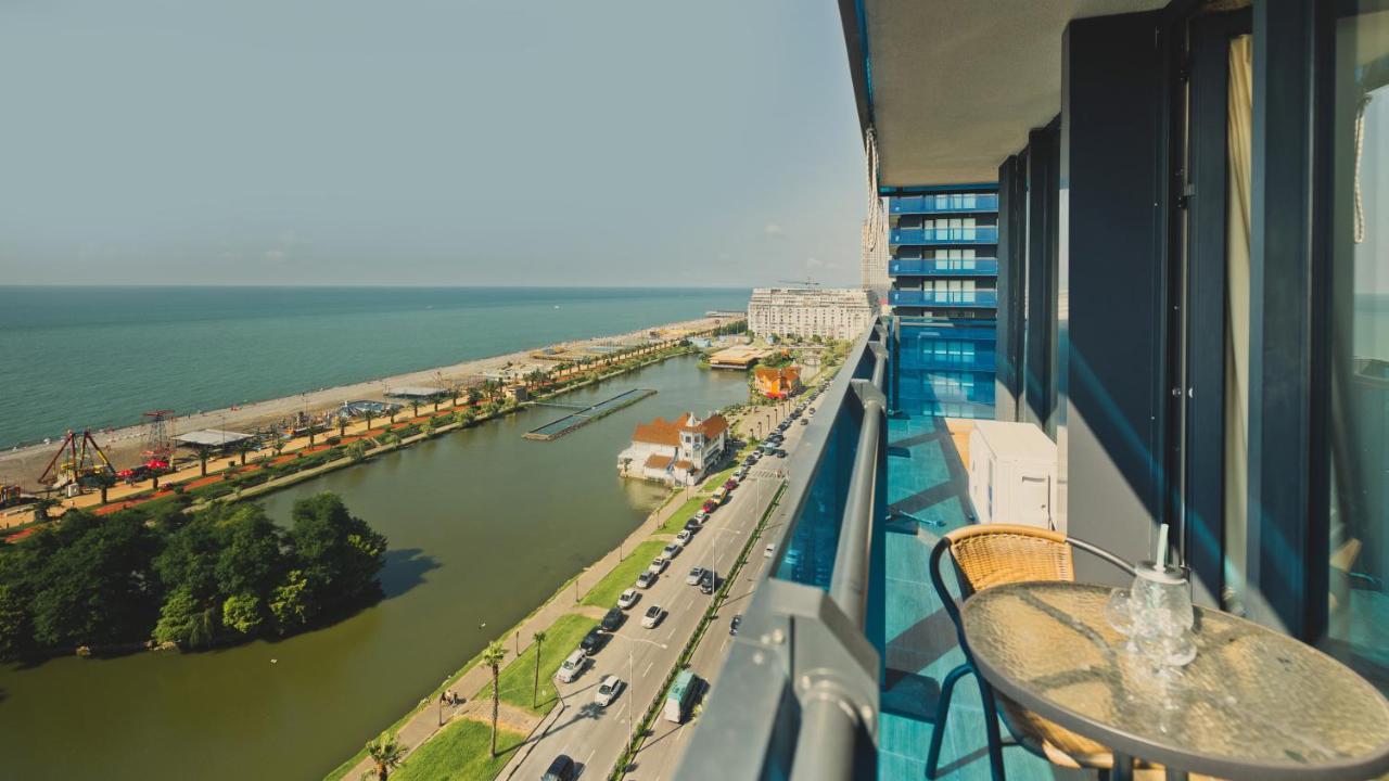 Orbi City Aparthotel Батуми Екстериор снимка