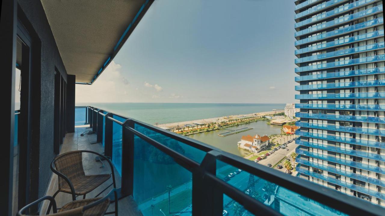 Orbi City Aparthotel Батуми Екстериор снимка