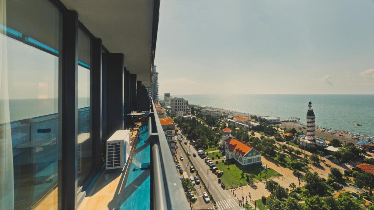 Orbi City Aparthotel Батуми Екстериор снимка