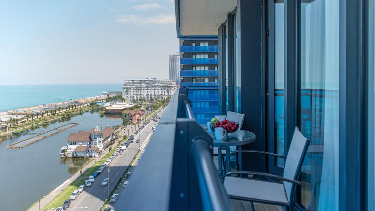 Orbi City Aparthotel Батуми Екстериор снимка