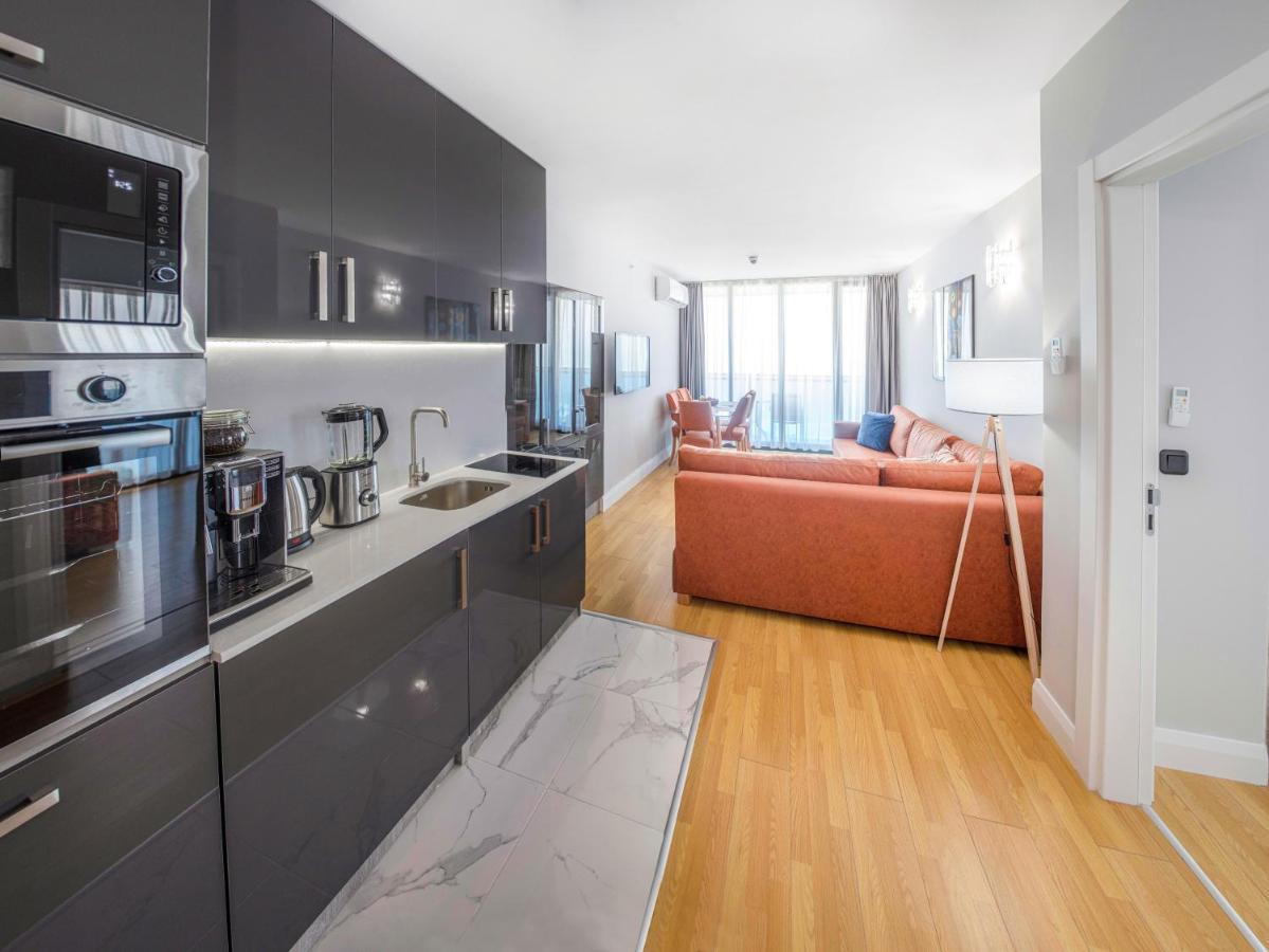 Orbi City Aparthotel Батуми Екстериор снимка