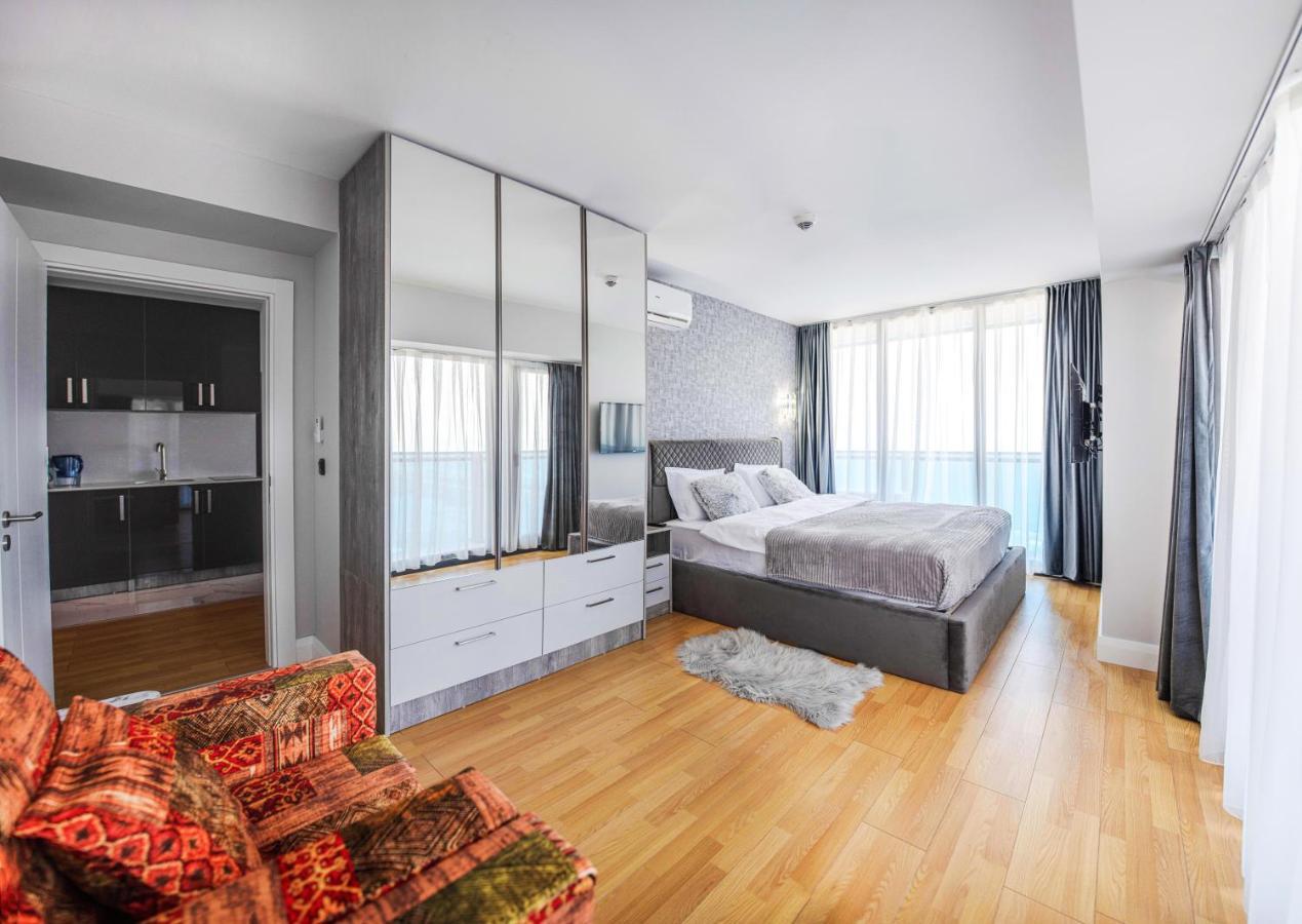 Orbi City Aparthotel Батуми Екстериор снимка