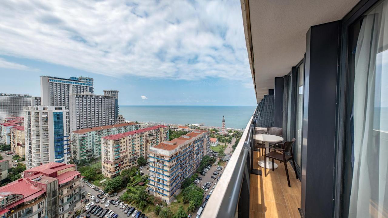 Orbi City Aparthotel Батуми Екстериор снимка