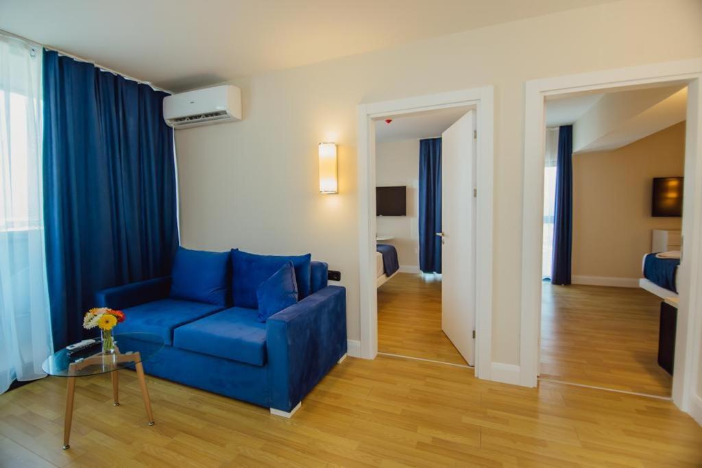 Orbi City Aparthotel Батуми Екстериор снимка